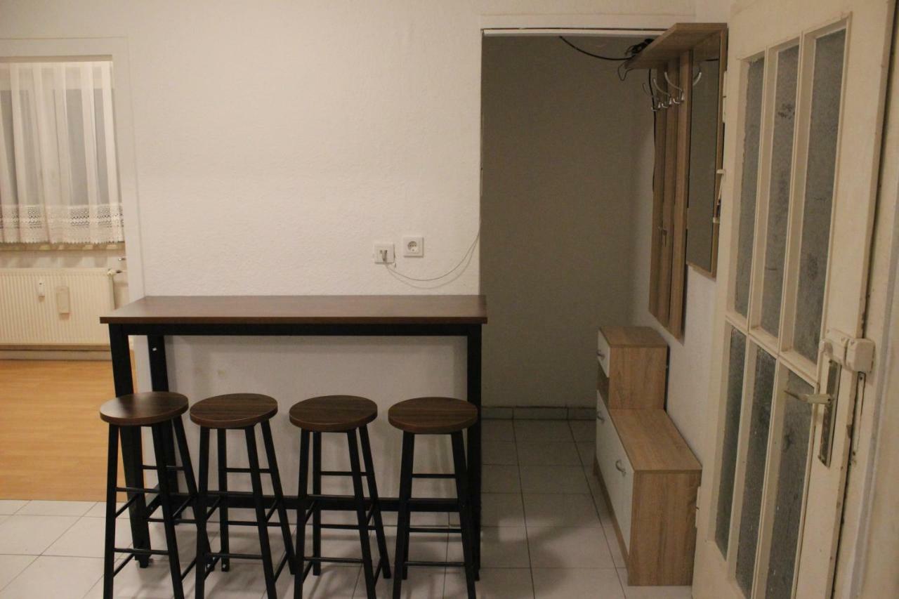 Zimmer Sucht Bewohner 뒤스부르크 외부 사진