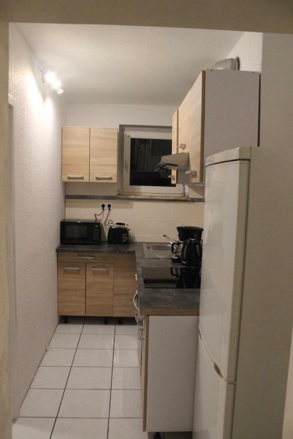 Zimmer Sucht Bewohner 뒤스부르크 외부 사진